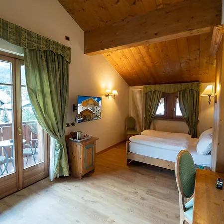 Hotel Cervo 3*
