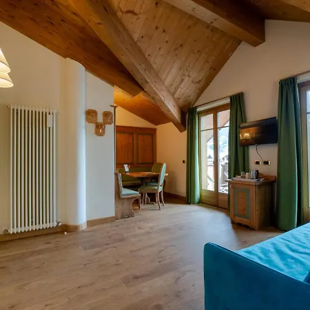 Hotel Cervo 3*