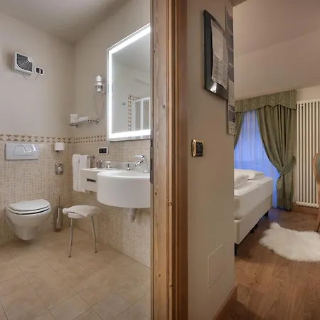 Cervo Hotel 3*